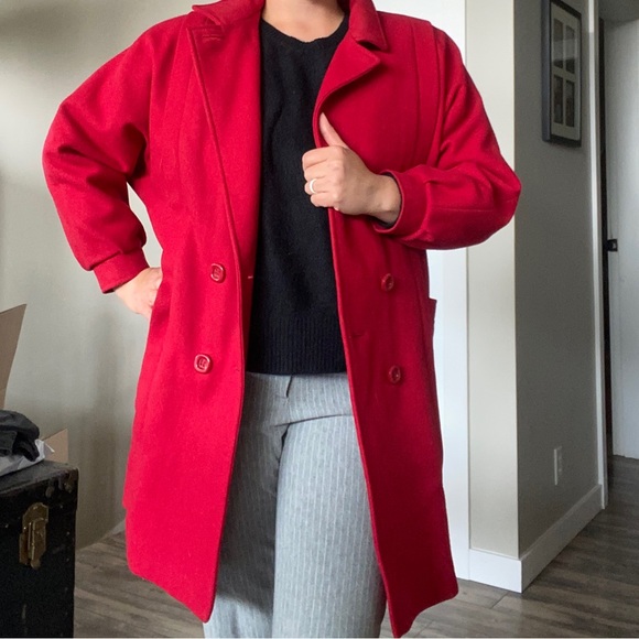 Vintage 70’s/80’s Wool Blend Holiday Red Double Breasted Puff Sleeve Peacoat - Picture 4 of 15